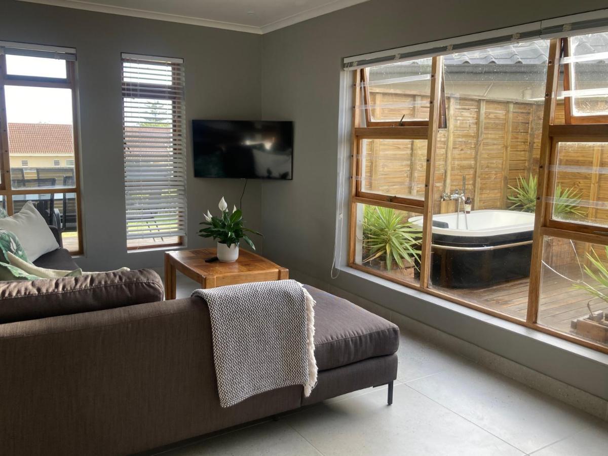 Villa Becks At The Bay Loadshedding Free Mossel Bay Esterno foto